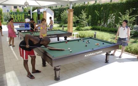 ROYAL GARDEN HOTEL
